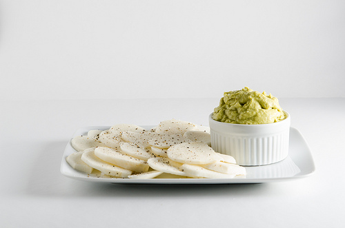 Avocado Hummus with Salt and Pepper Jicama Chips